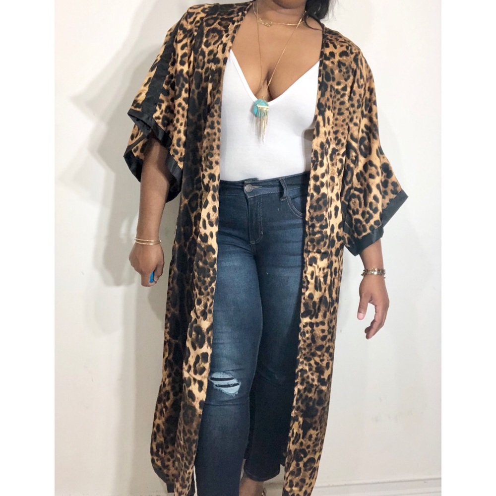 Leopard Print Long Kimono - Picture 5 of 6